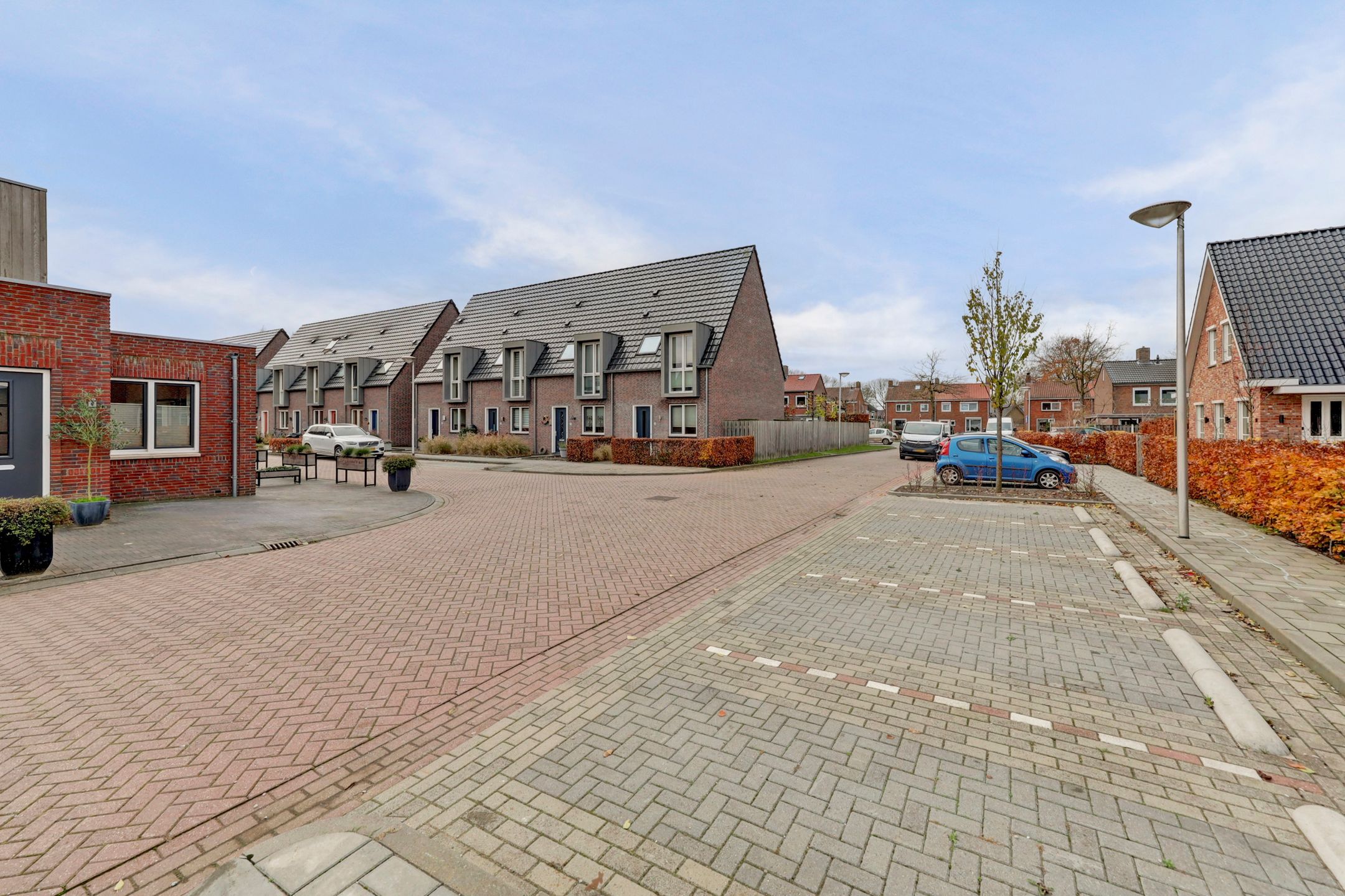 Foto 6 van Burg. Moonshof 8