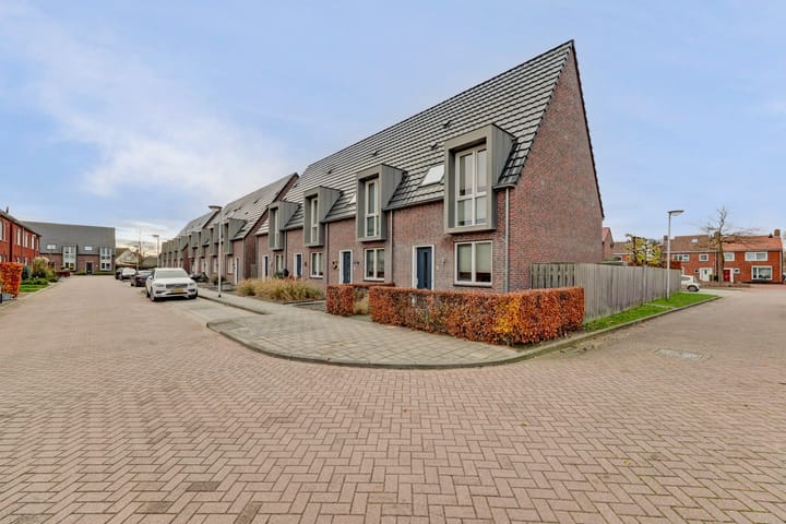 Foto 7 van Burg. Moonshof 8