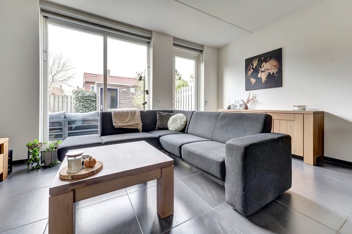 Foto 13 van Burg. Moonshof 8