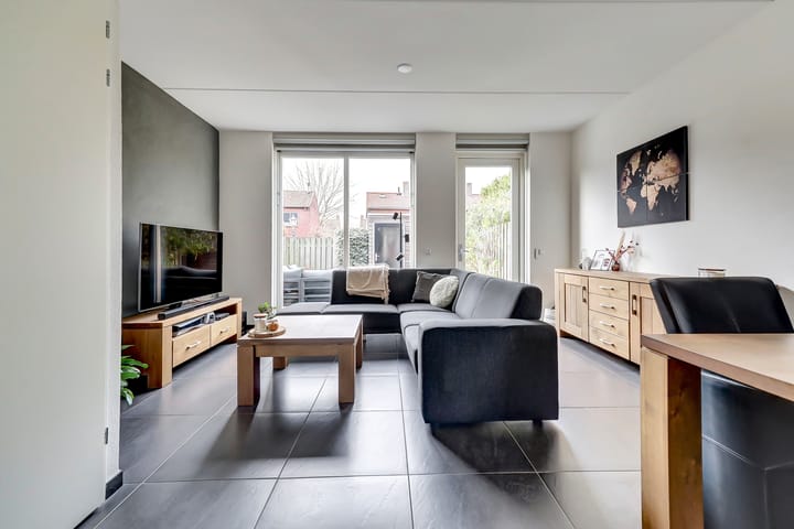 Foto 14 van Burg. Moonshof 8