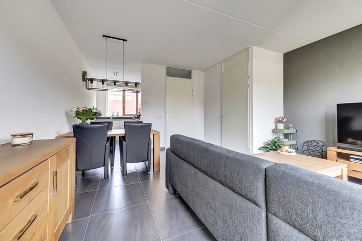 Foto 16 van Burg. Moonshof 8