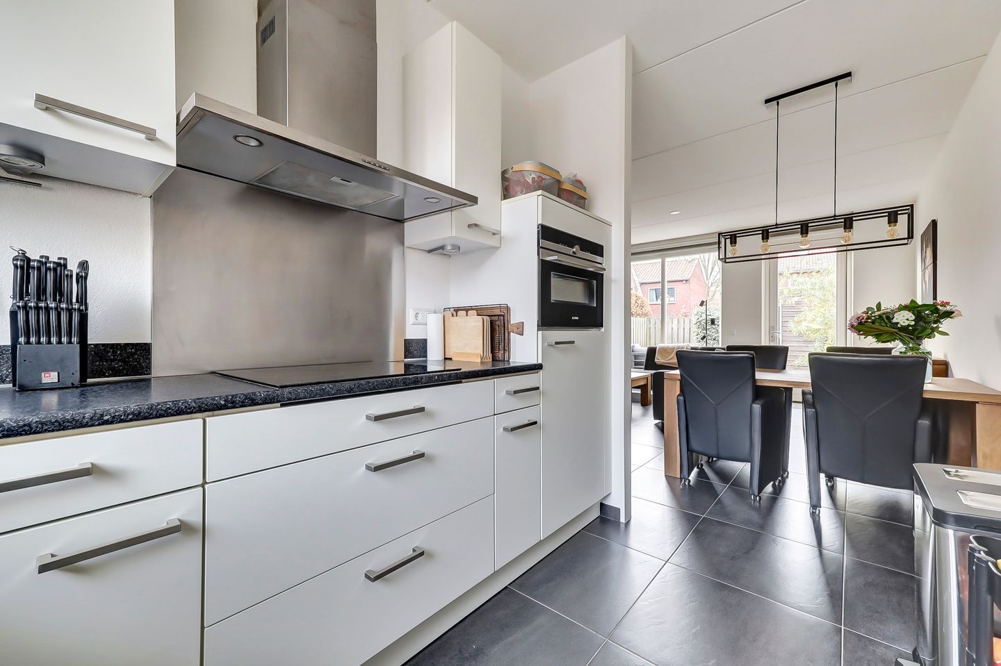 Foto 19 van Burg. Moonshof 8