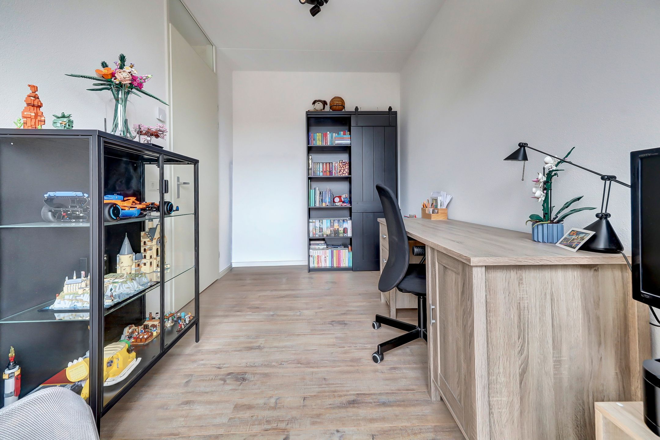 Foto 30 van Burg. Moonshof 8