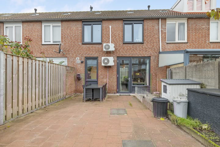 Photo 34 of Bellinistraat 193