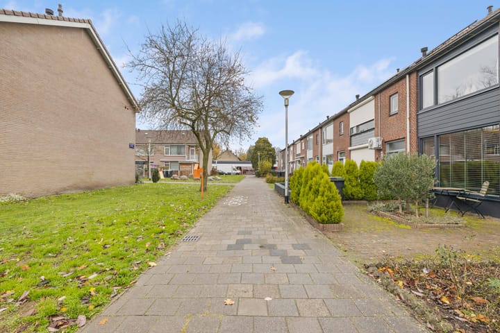 Photo 37 of Bellinistraat 193