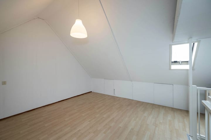 Photo 21 of Salamanderstraat 46