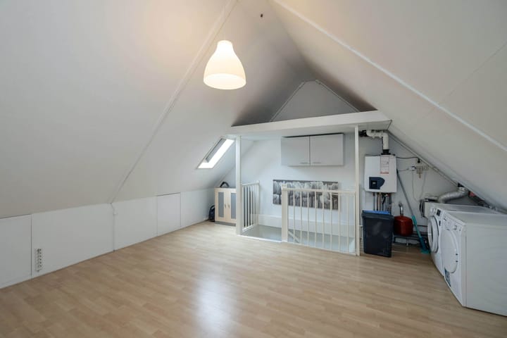 Photo 22 of Salamanderstraat 46