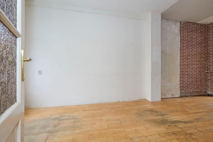 Photo 16 of Javastraat 24