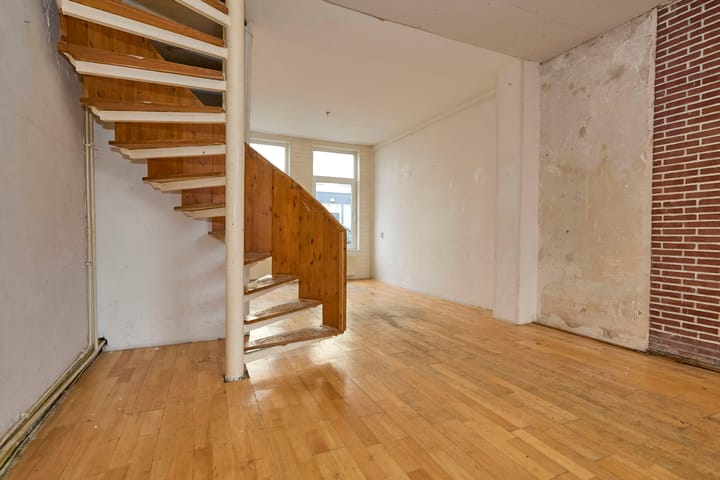 Photo 19 of Javastraat 24