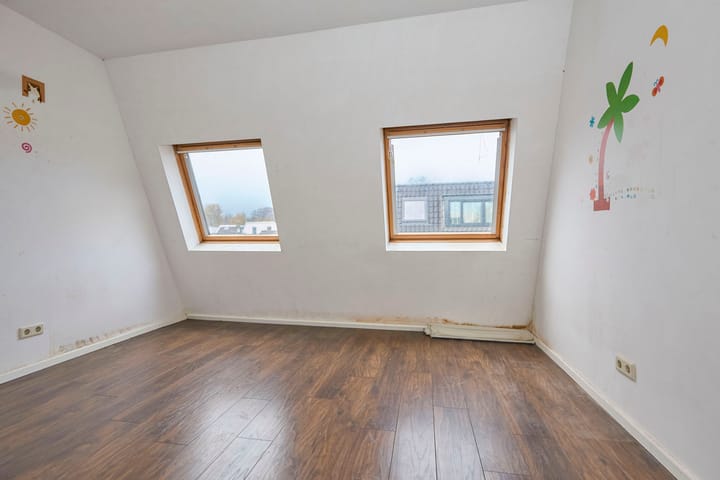 Photo 39 of Javastraat 24