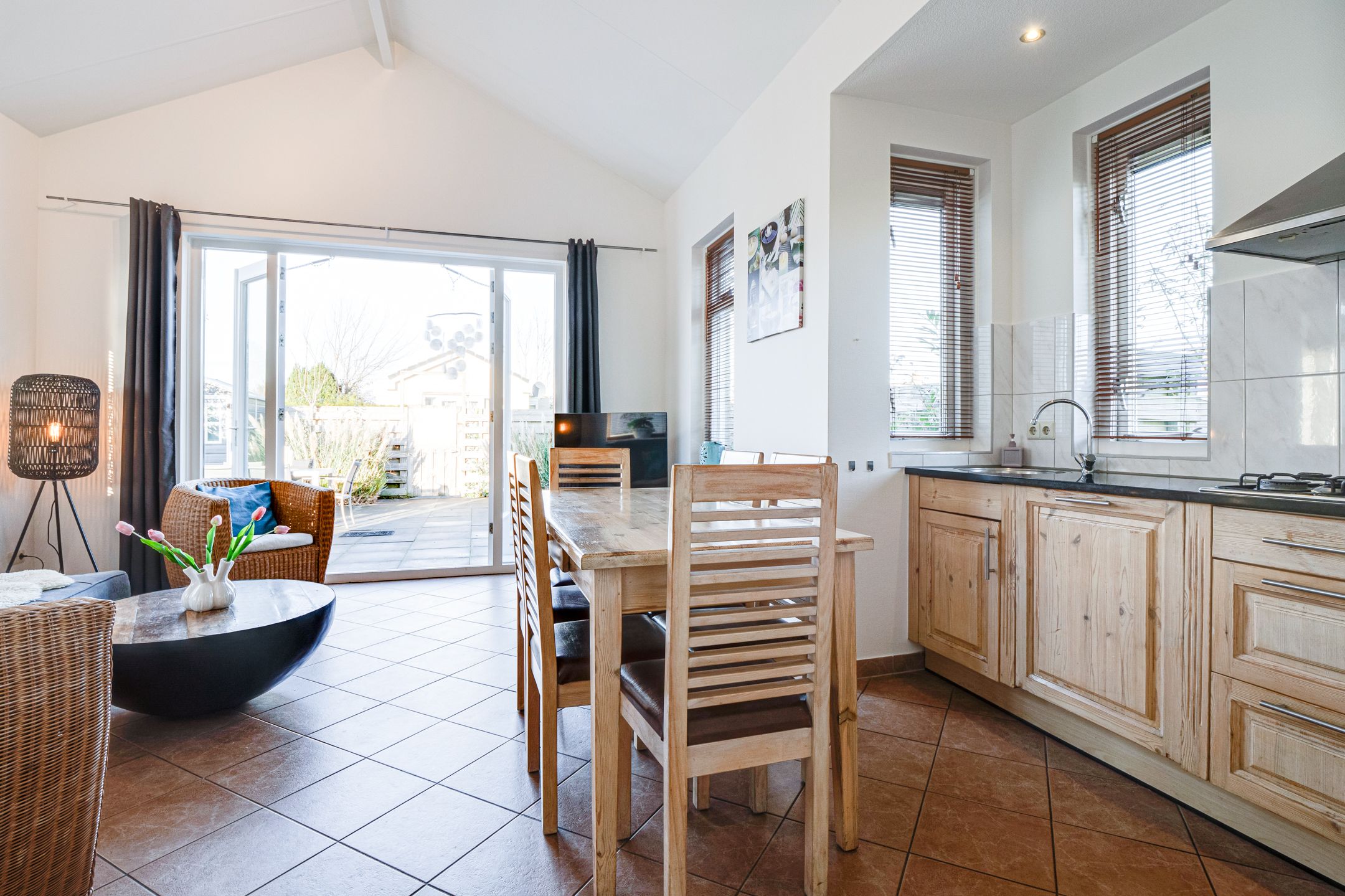 2-bedroom freehold villa in Dirkshorn — photo 4 of 5