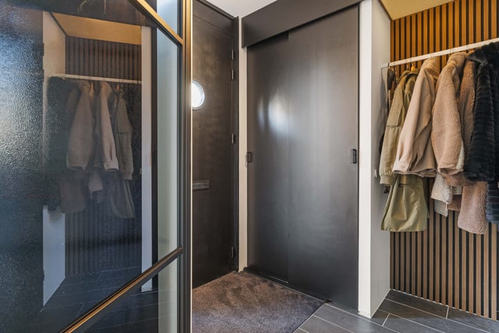 Photo 3 of Sleeuwijkerf 14