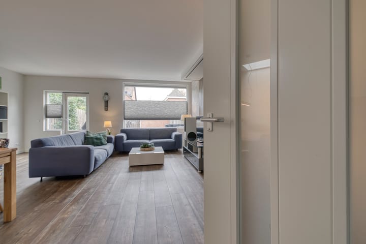 Photo 4 of Muurzwaluw 24