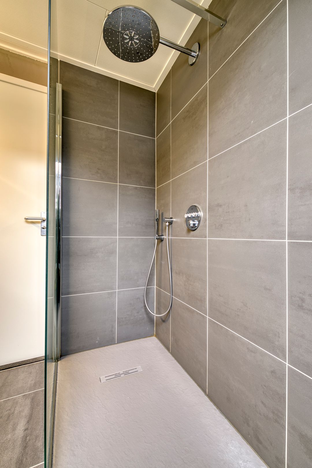 Foto 26 van Muurzwaluw 24