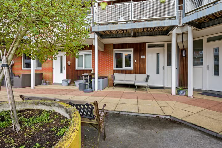 Foto 2 van Sara Burgerhartsingel 323