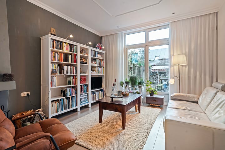 Foto 2 van Burgemeester Schuitestraat 30