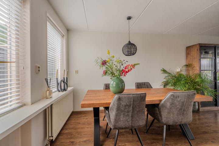 Photo 22 of W. Mettingstraat 19