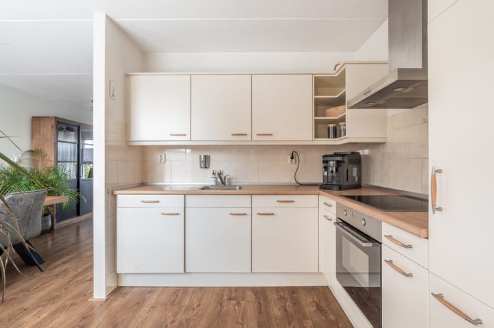 Photo 24 of W. Mettingstraat 19