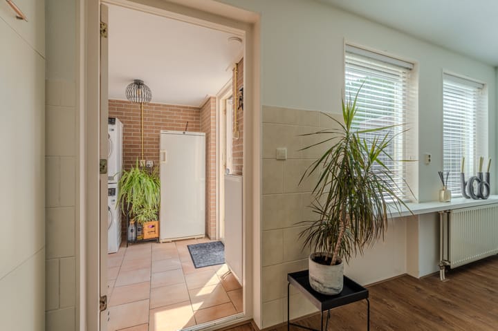 Photo 25 of W. Mettingstraat 19