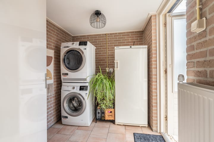 Photo 26 of W. Mettingstraat 19