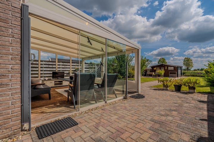 Photo 42 of W. Mettingstraat 19