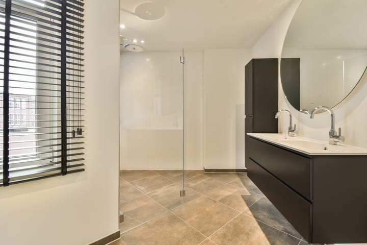 Photo 11 of Zocherstraat 1-1