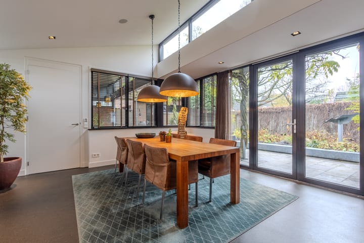 Foto 15 van Dr van Wamelstraat 9