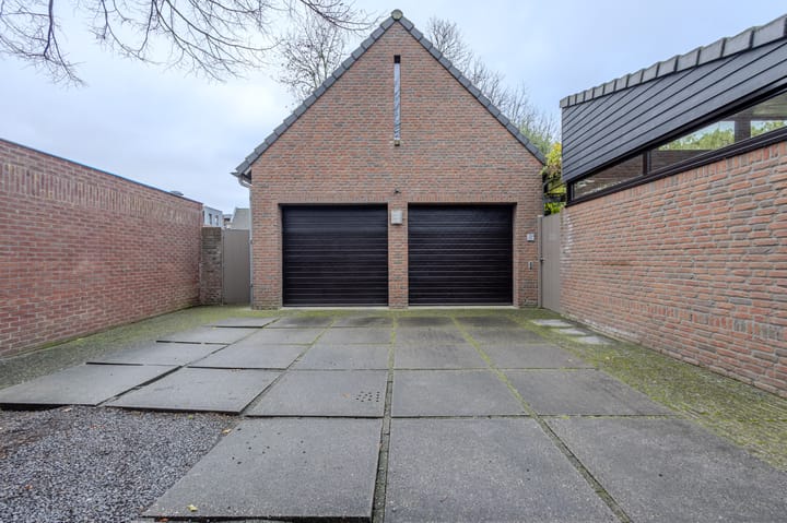 Foto 38 van Dr van Wamelstraat 9