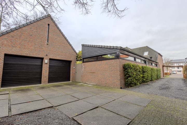 Foto 39 van Dr van Wamelstraat 9