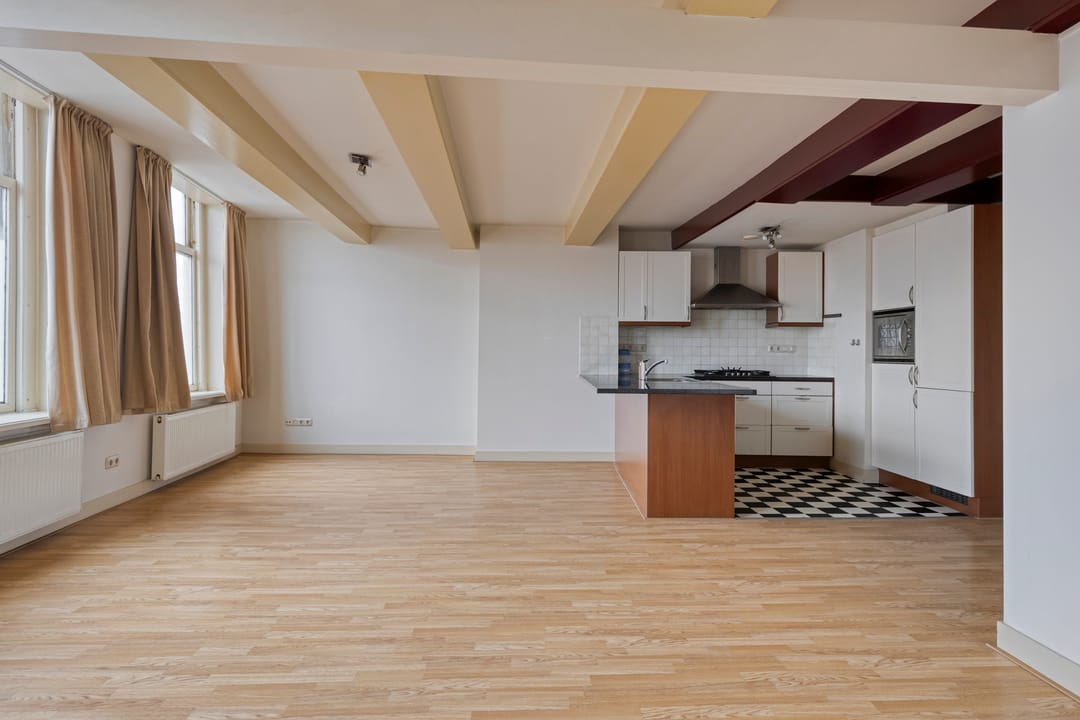 Photo 2 of Rapenburg 81-B