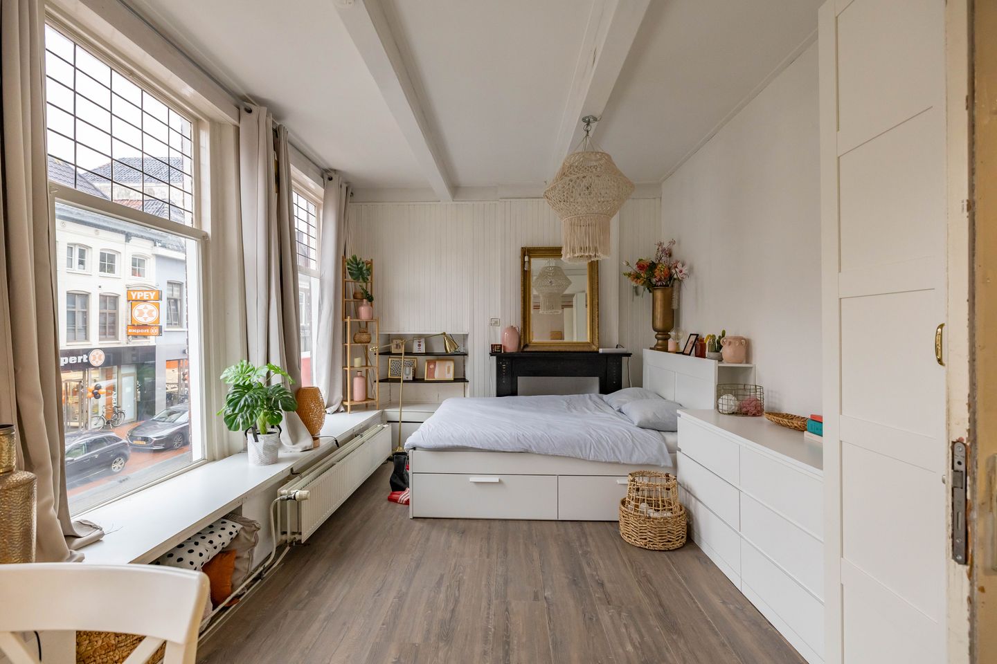 Photo 4 of Nieuwe Ebbingestraat 19-A