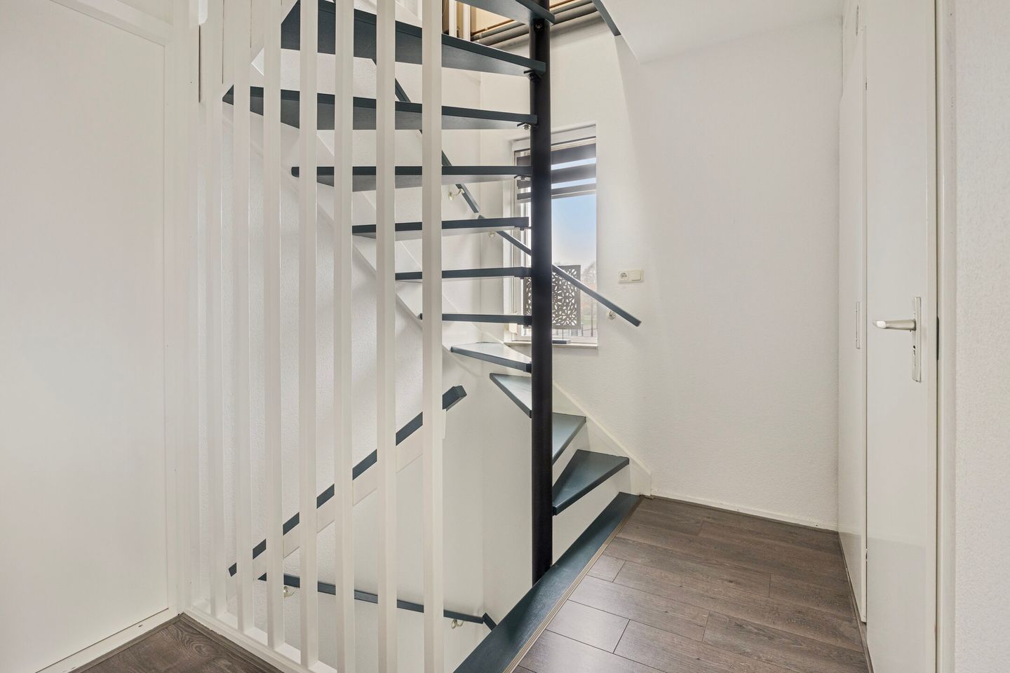 Photo 25 of De Wielewaal 33