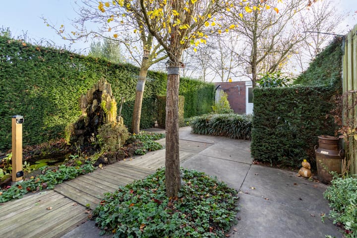 Foto 35 van Biest 128