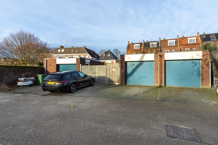 Foto 40 van Biest 128