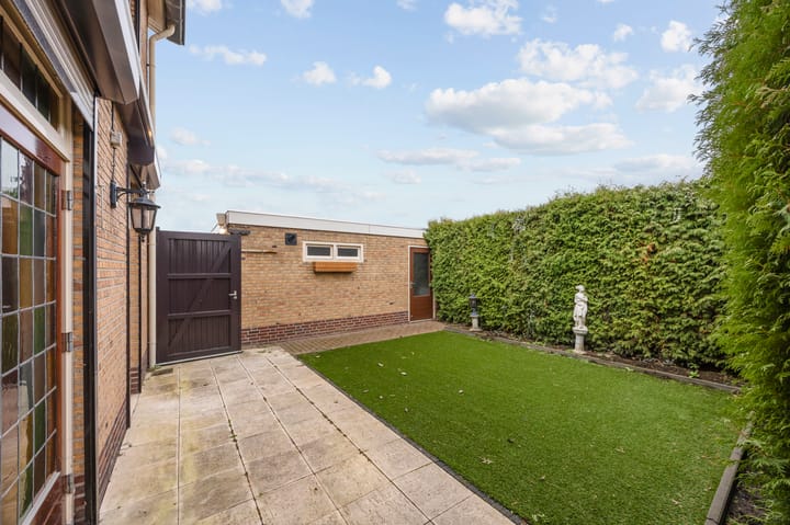 Photo 26 of Schepen van Hertefeltstraat 1