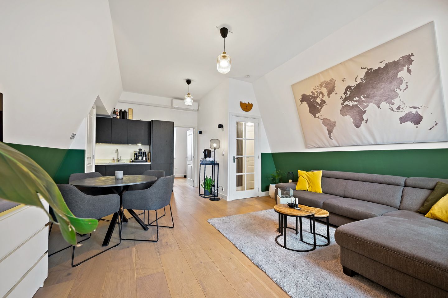 Foto 1 van Edisonstraat 97-C