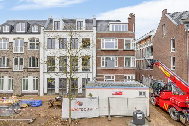 Photo 2 of Markt 10-17