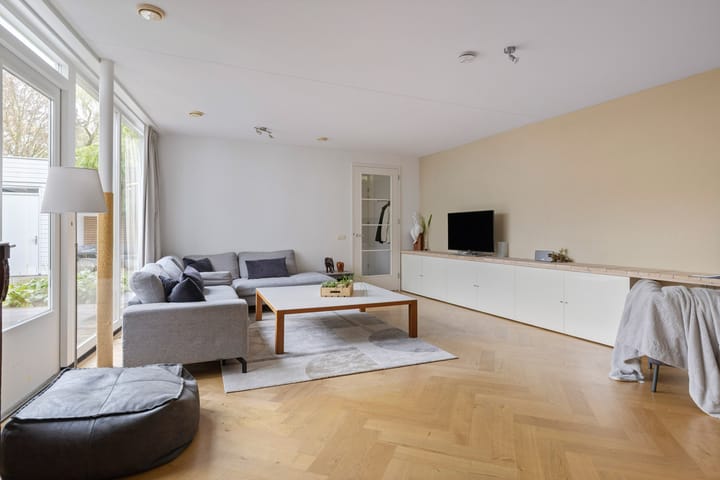 Foto 10 van Huygensstraat 139