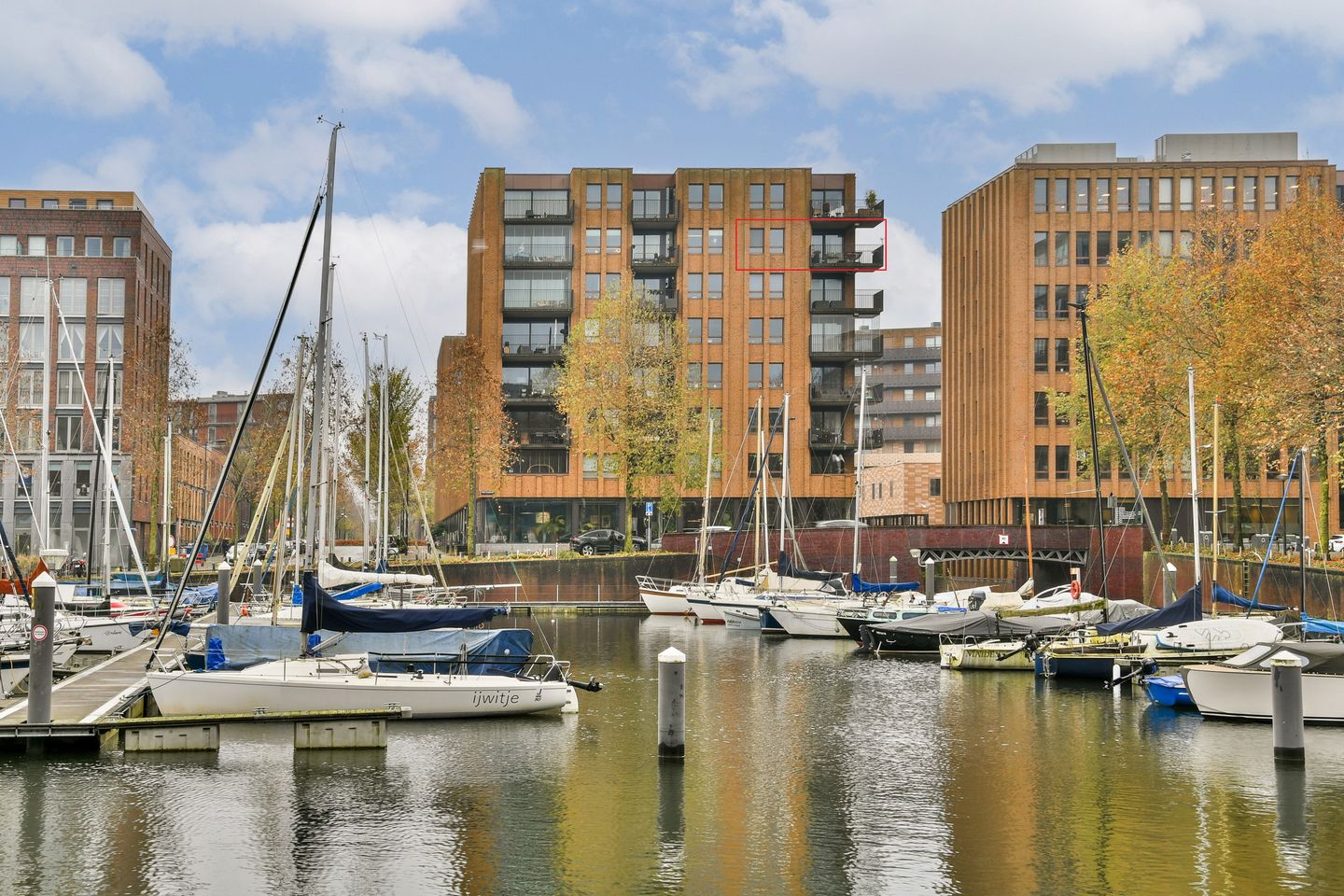 Photo 1 of Pieter Oosterhuisstraat 38