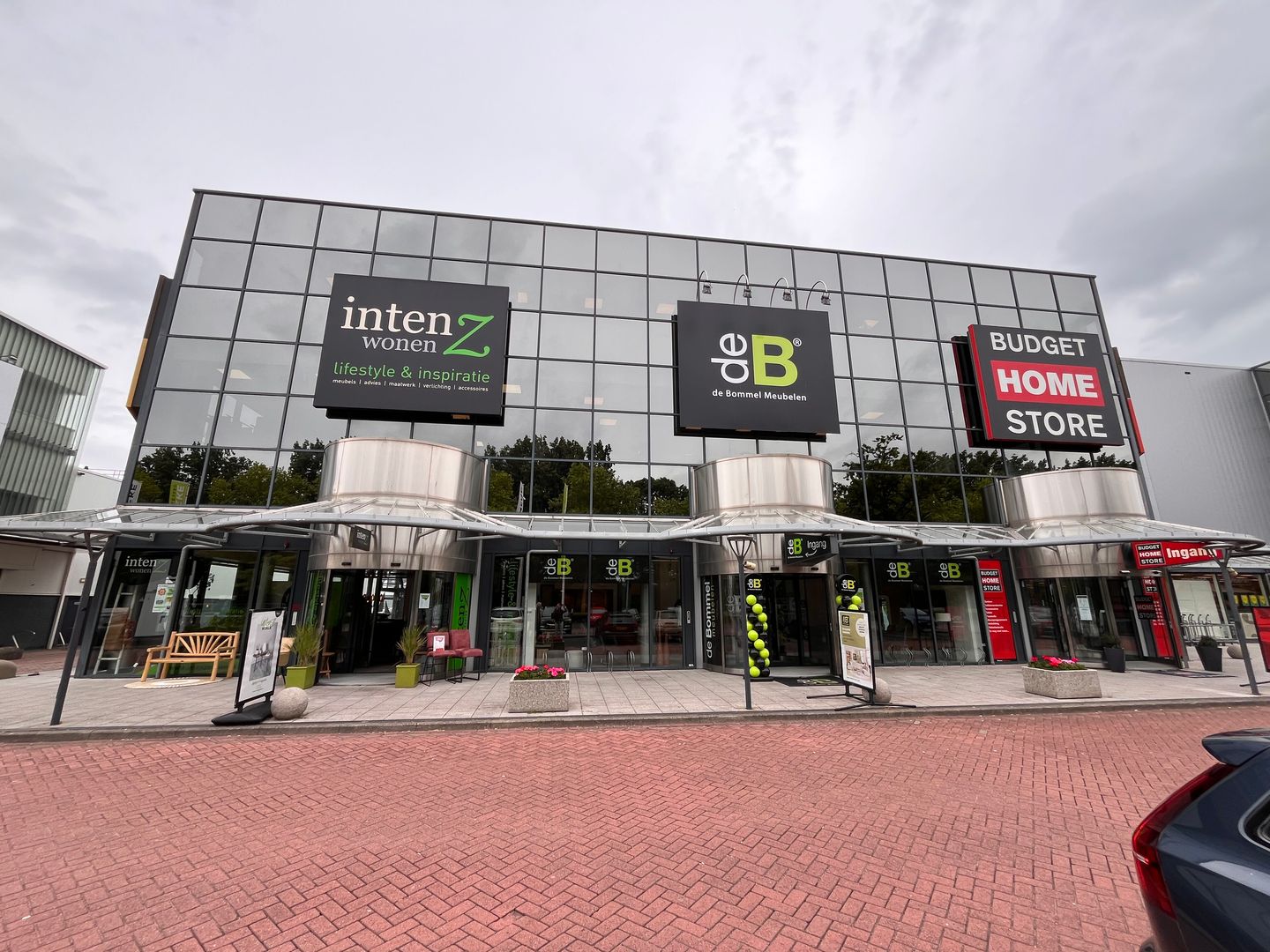 Bekijk foto 2 van Hoge Rijndijk 309