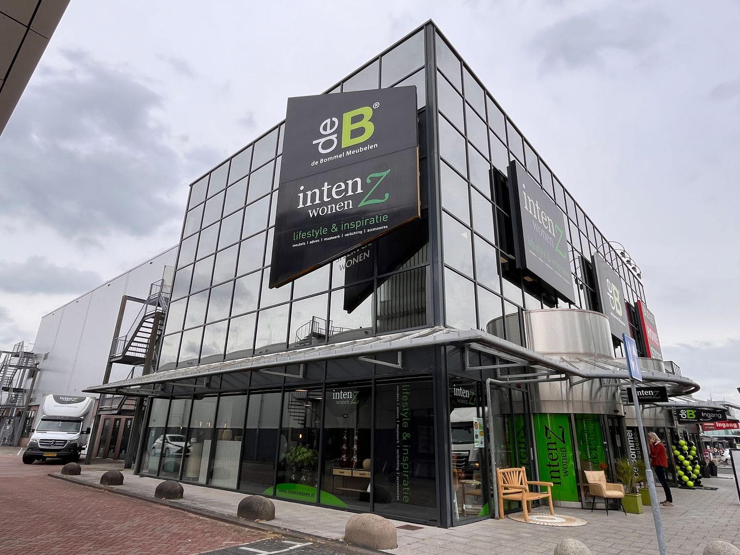 Bekijk foto 1 van Hoge Rijndijk 309