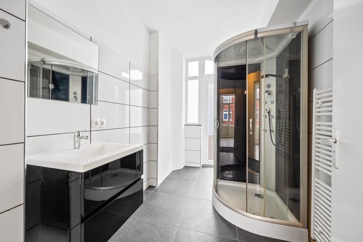 Photo 4 of Isingstraat 166