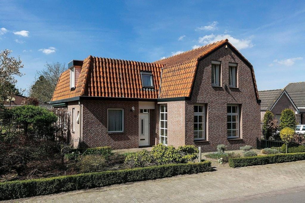 Foto 1 van Moerdijkse Postbaan 72