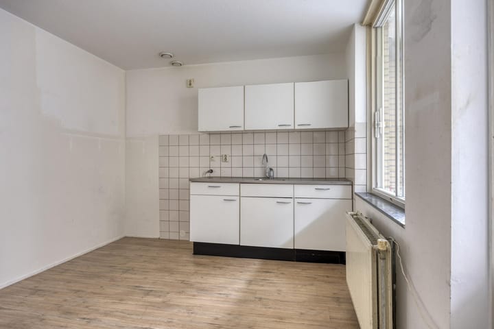 Photo 9 of Van Speykstraat 158