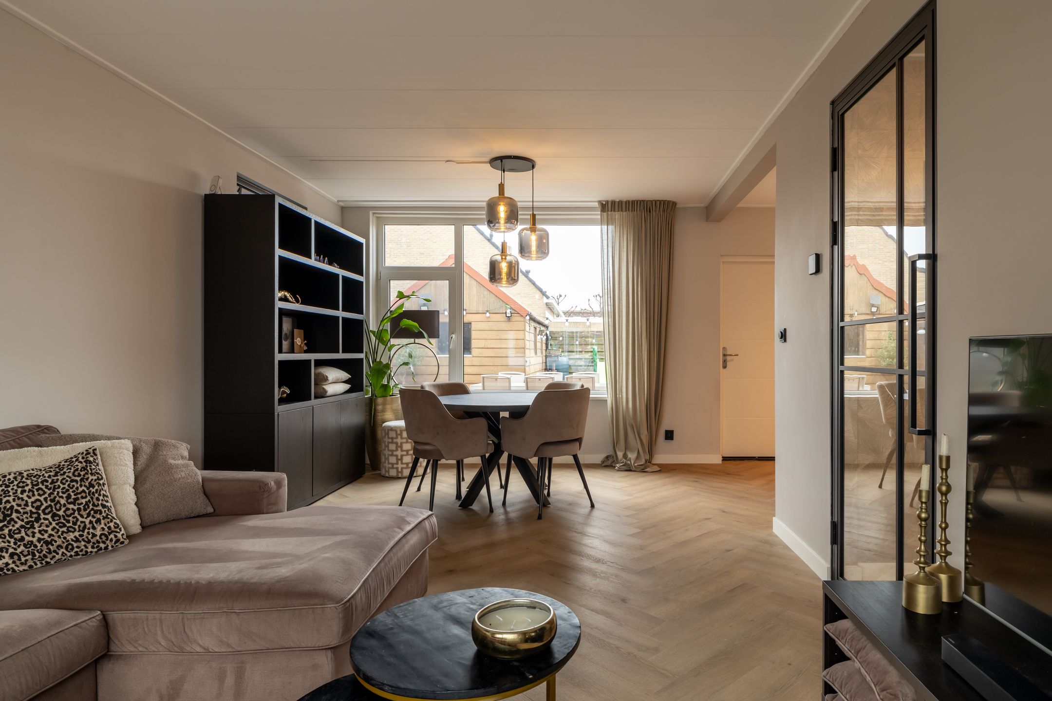 Foto 9 van Menno Simonszstraat 32