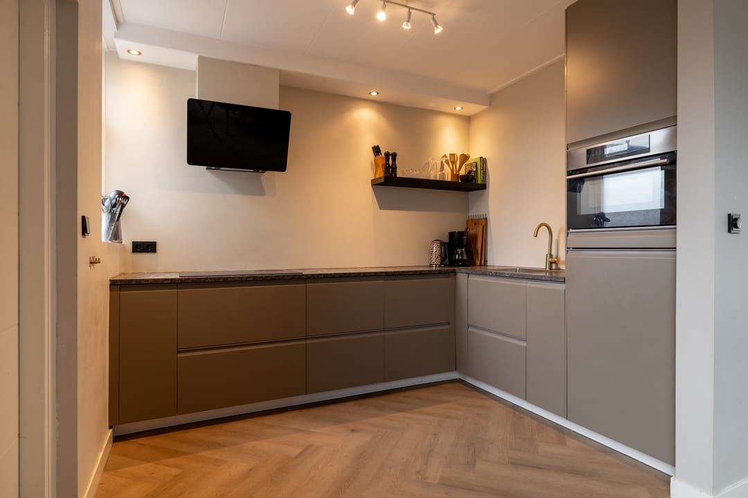 Foto 11 van Menno Simonszstraat 32