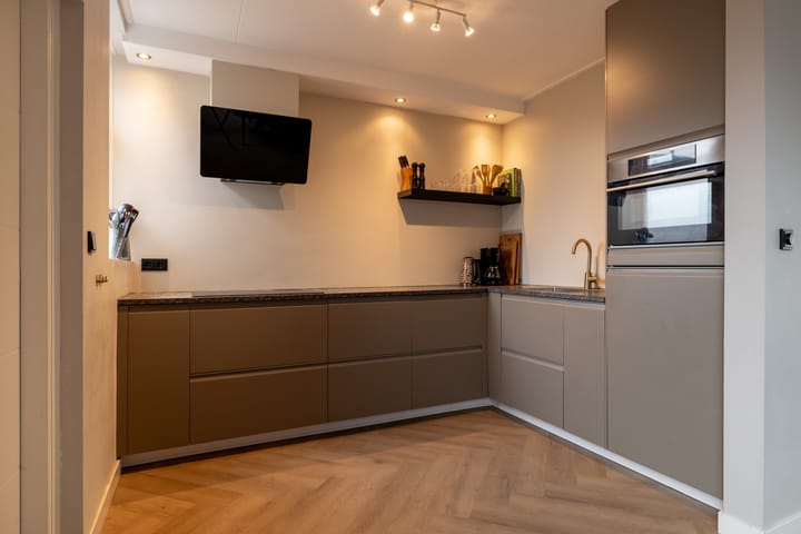 Foto 11 van Menno Simonszstraat 32