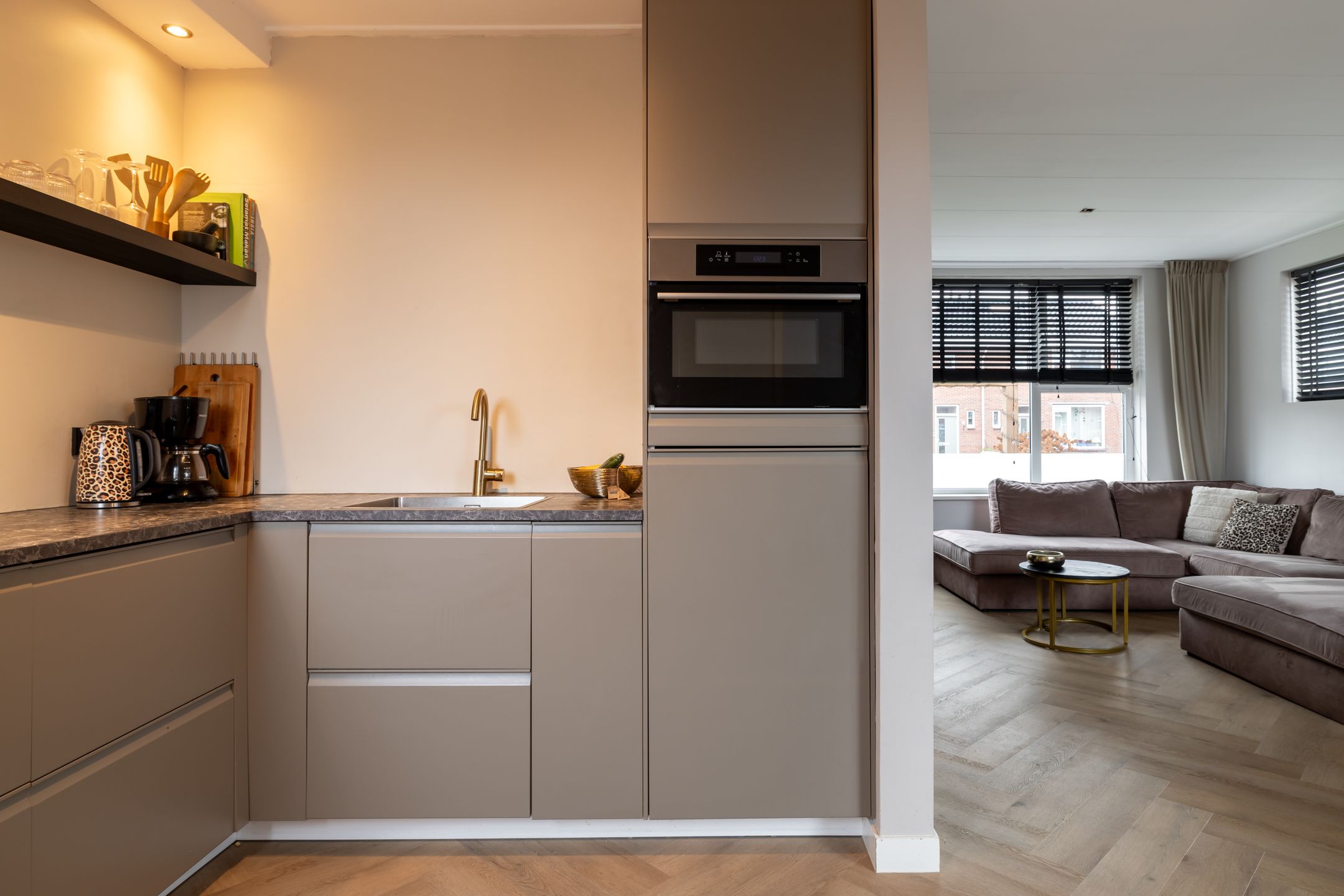 Foto 12 van Menno Simonszstraat 32