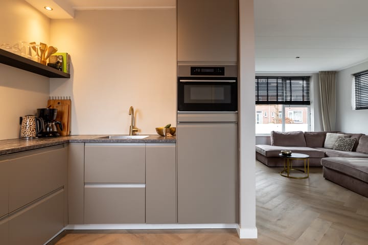 Foto 12 van Menno Simonszstraat 32