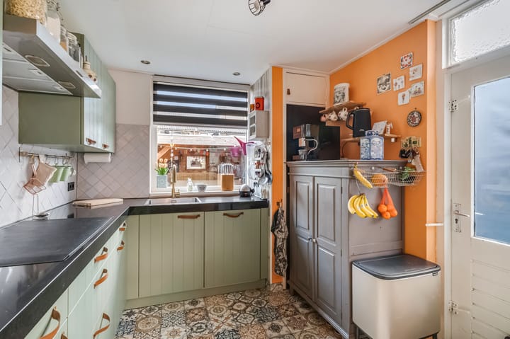 Photo 11 of Anjerstraat 4